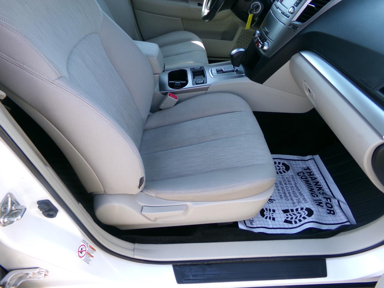 Subaru Outback 4dr Wgn H4 Auto 2.5i Premium 2014