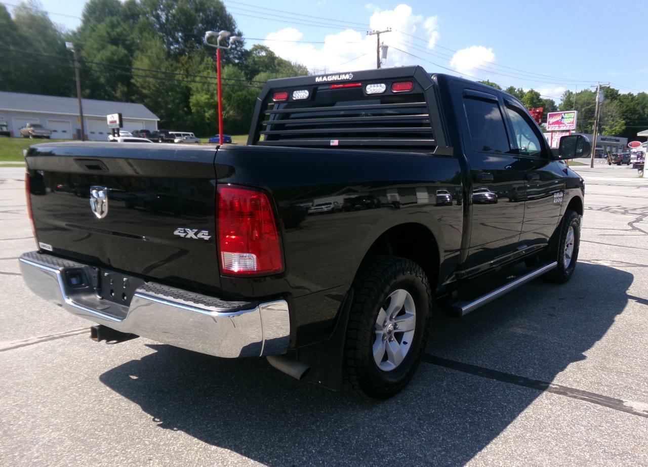 RAM 1500 4WD Crew Cab 140.5" Tradesman 2016