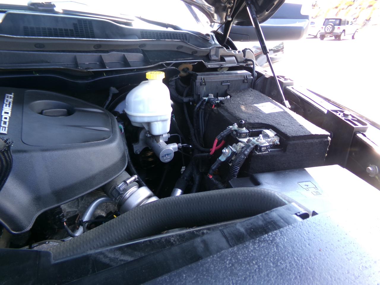 RAM 1500 4WD Crew Cab 140.5" Tradesman 2016