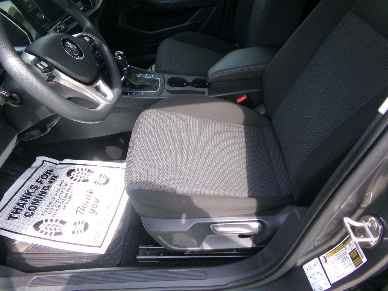 Volkswagen Jetta S 5M 2020