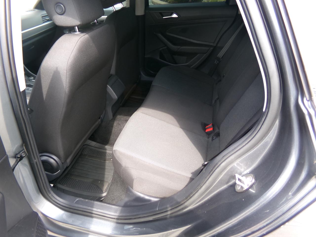 Volkswagen Jetta S 5M 2020