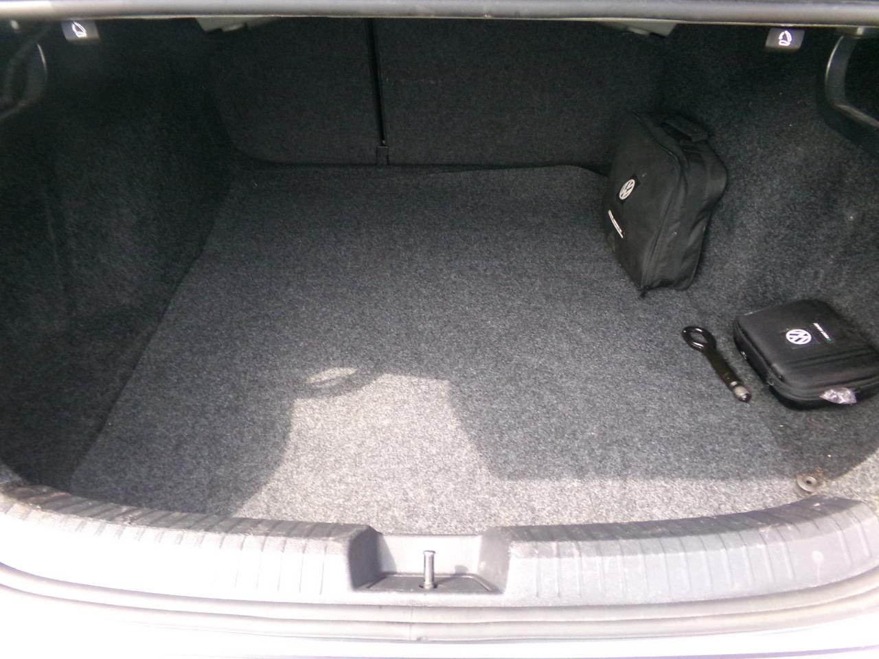 Volkswagen Jetta S 5M 2020
