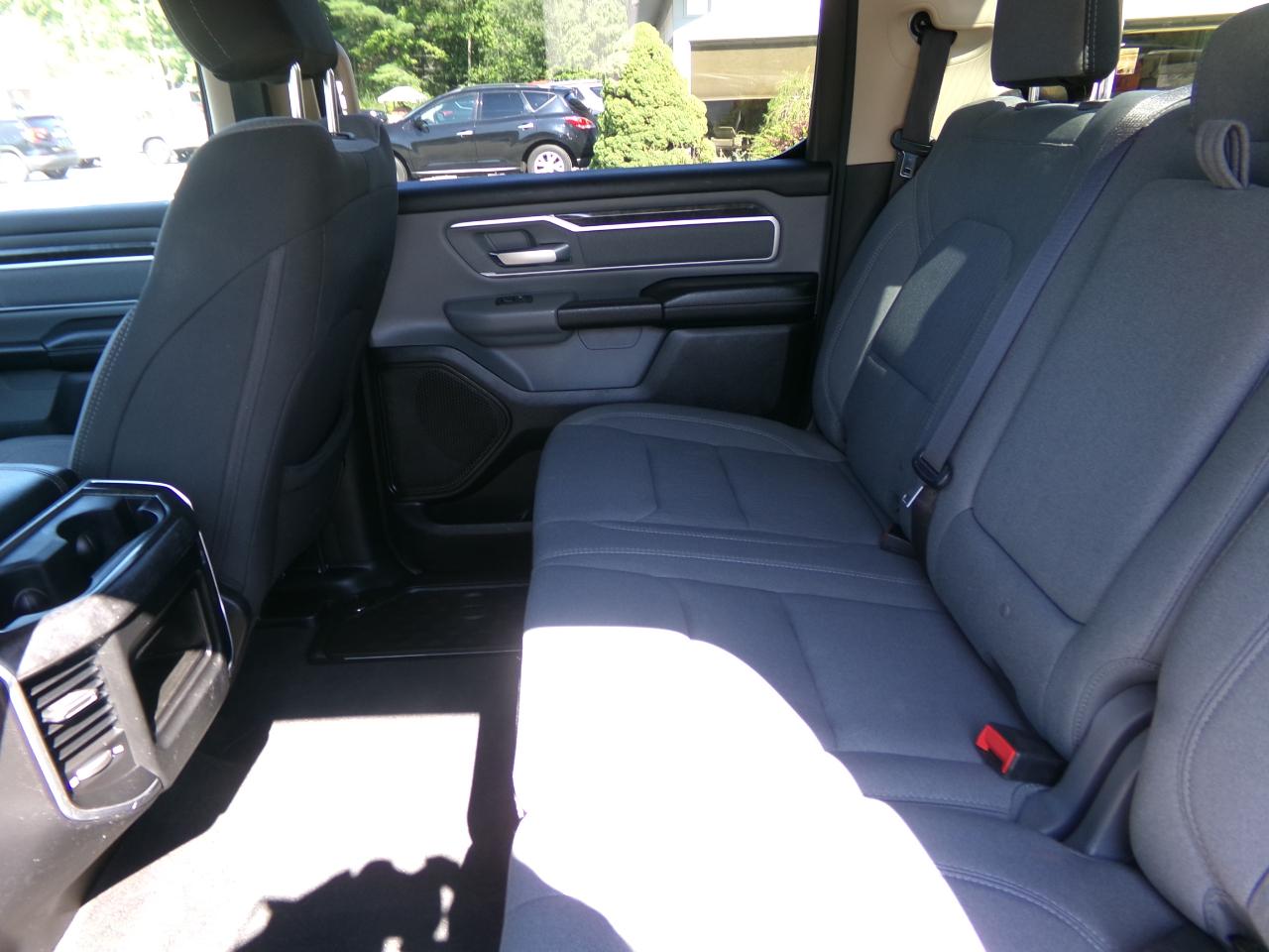 RAM 1500 Big Horn/Lone Star 4x4 Crew Cab 5'7" Box 2019