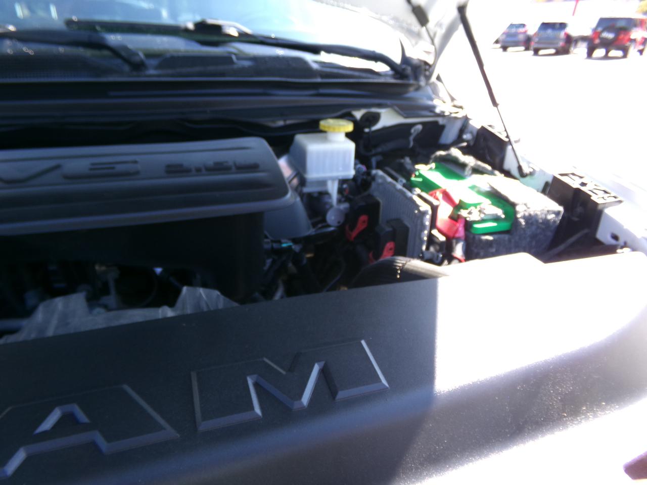 RAM 1500 Big Horn/Lone Star 4x4 Crew Cab 5'7" Box 2019
