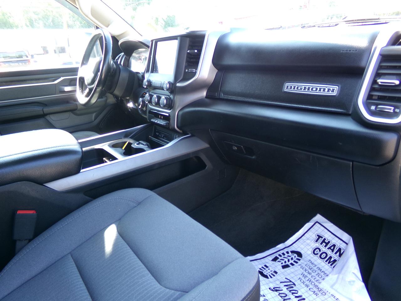 RAM 1500 Big Horn/Lone Star 4x4 Crew Cab 5'7" Box 2019