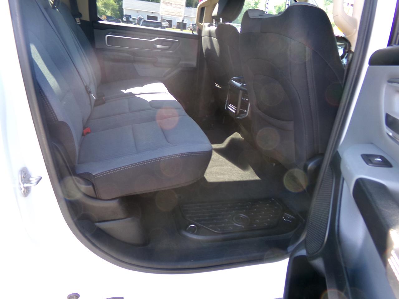 RAM 1500 Big Horn/Lone Star 4x4 Crew Cab 5'7" Box 2019