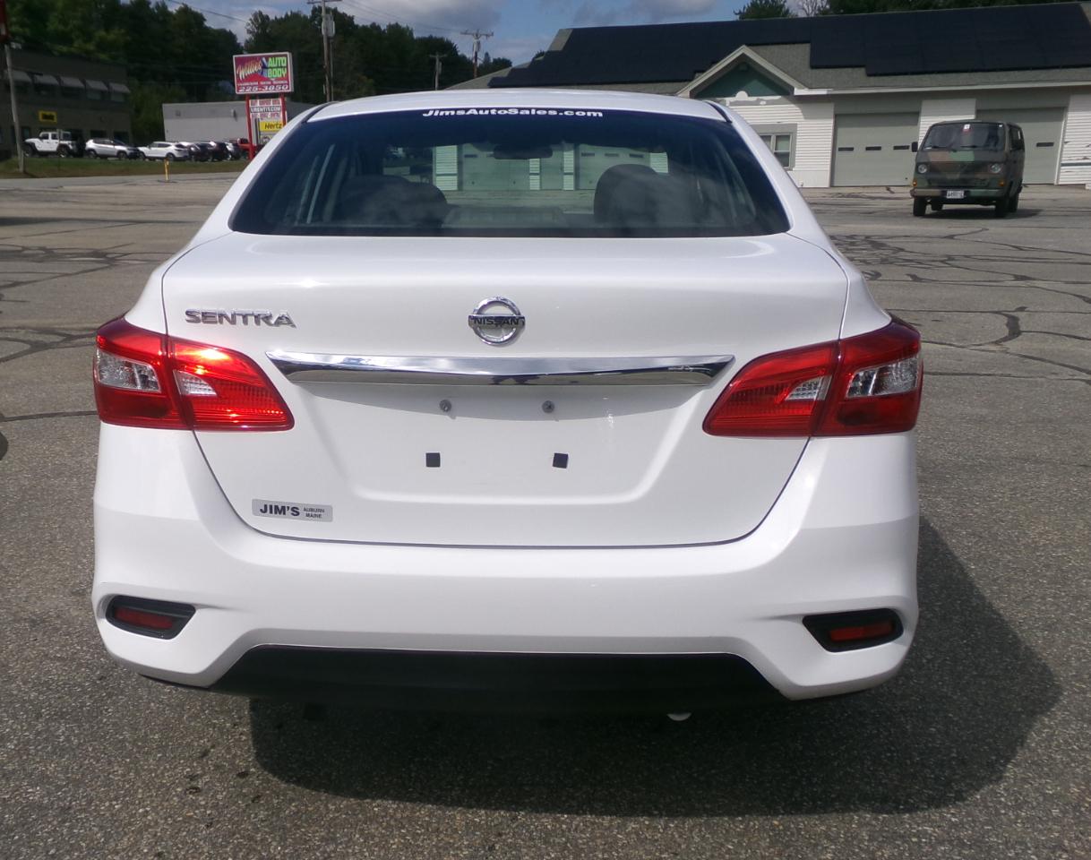 Nissan Sentra S CVT 2017
