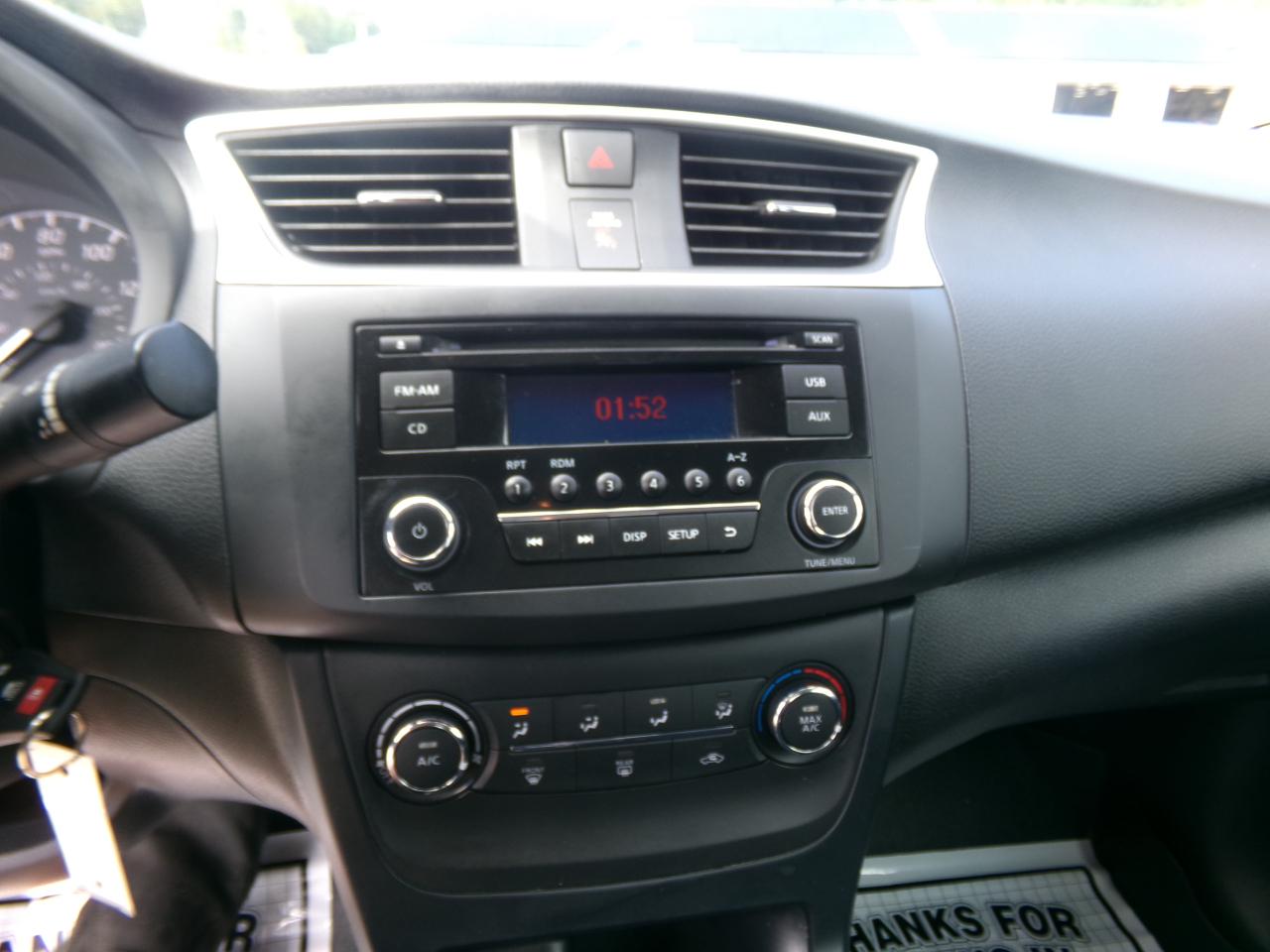 Nissan Sentra S CVT 2017