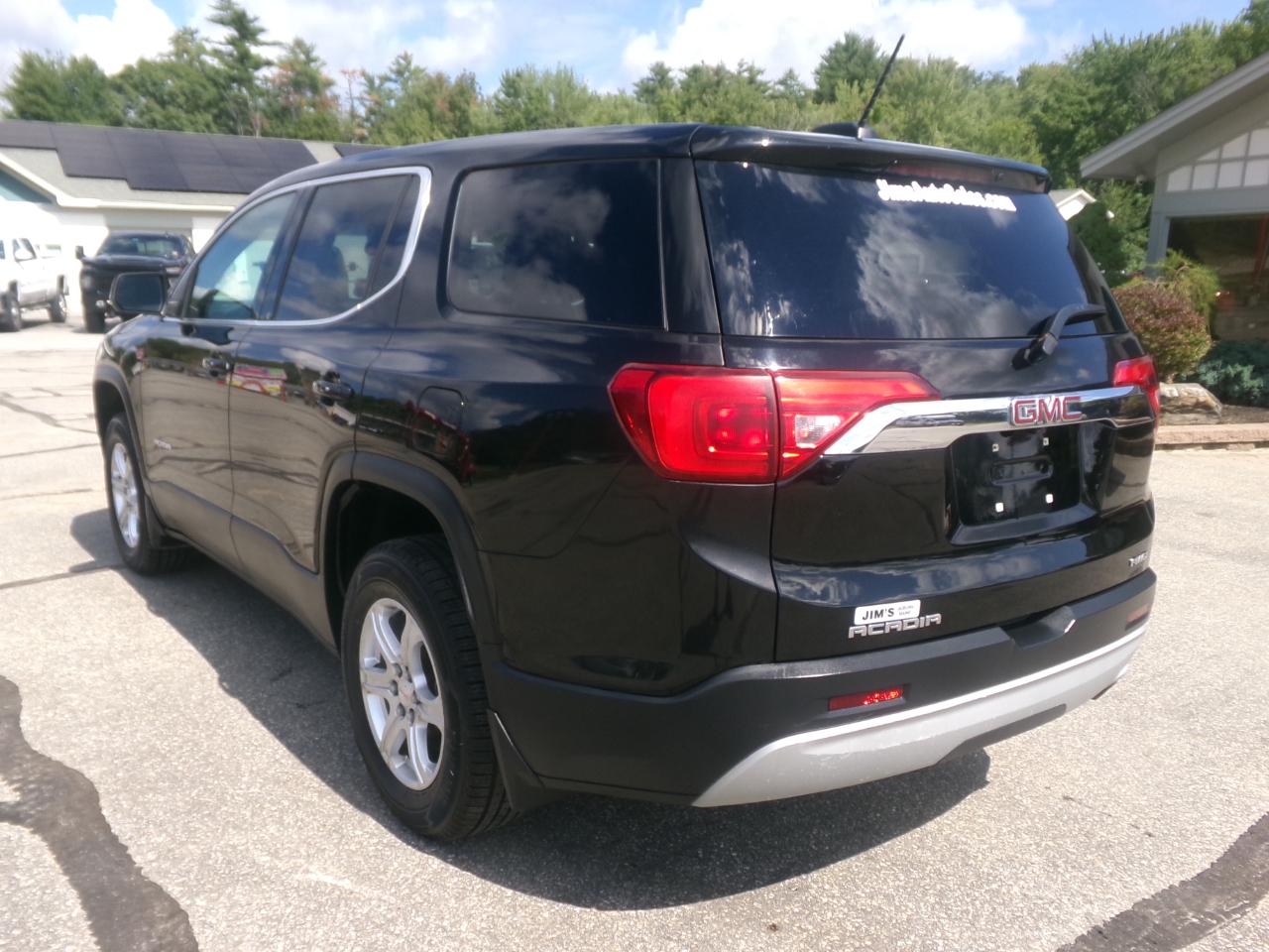 GMC Acadia AWD 4dr SLE w/SLE-1 2018