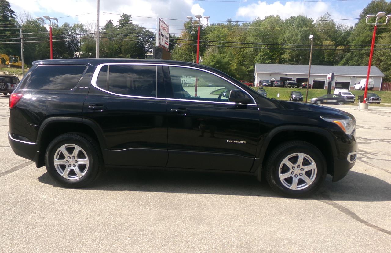 GMC Acadia AWD 4dr SLE w/SLE-1 2018