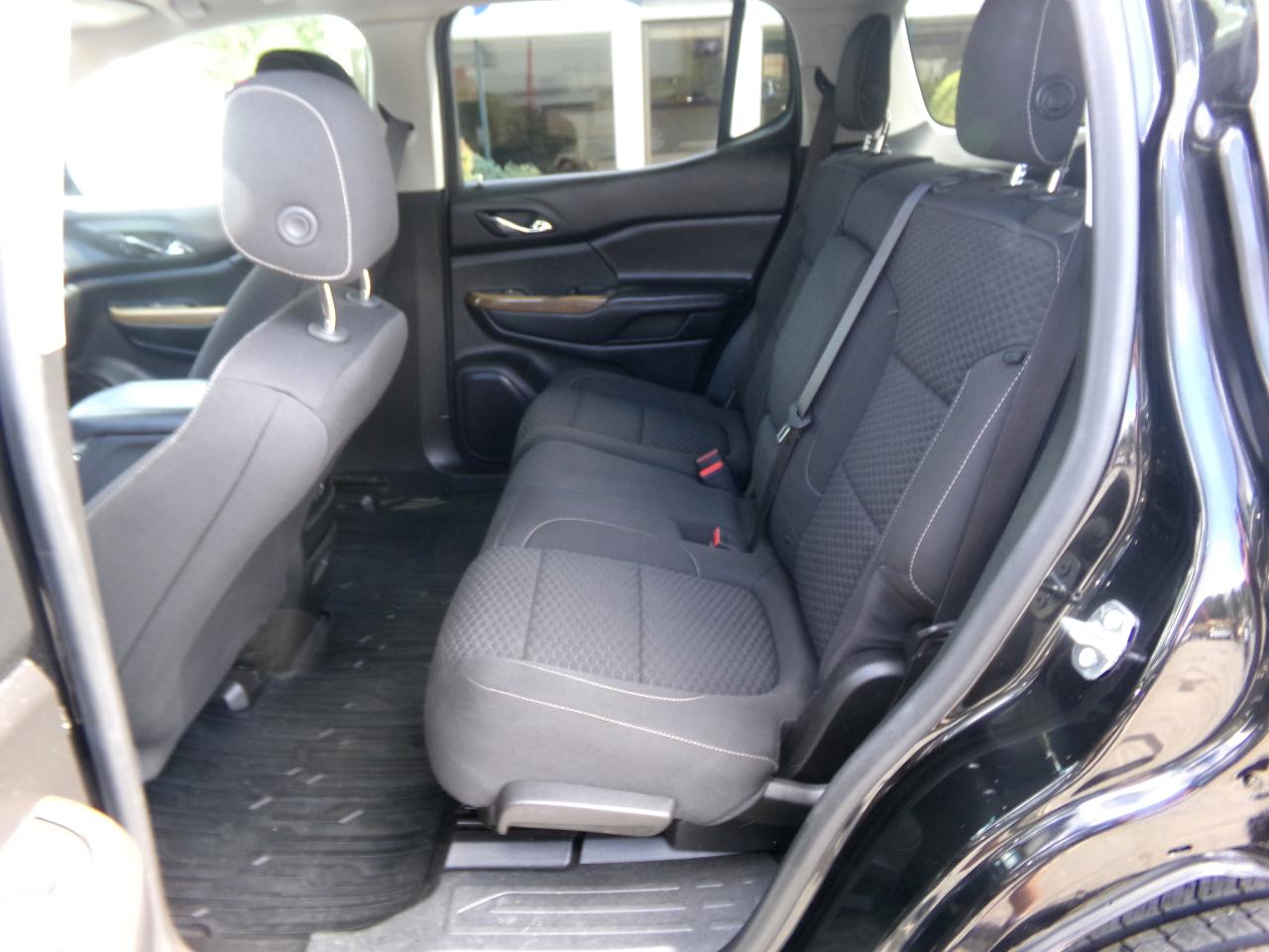 GMC Acadia AWD 4dr SLE w/SLE-1 2018