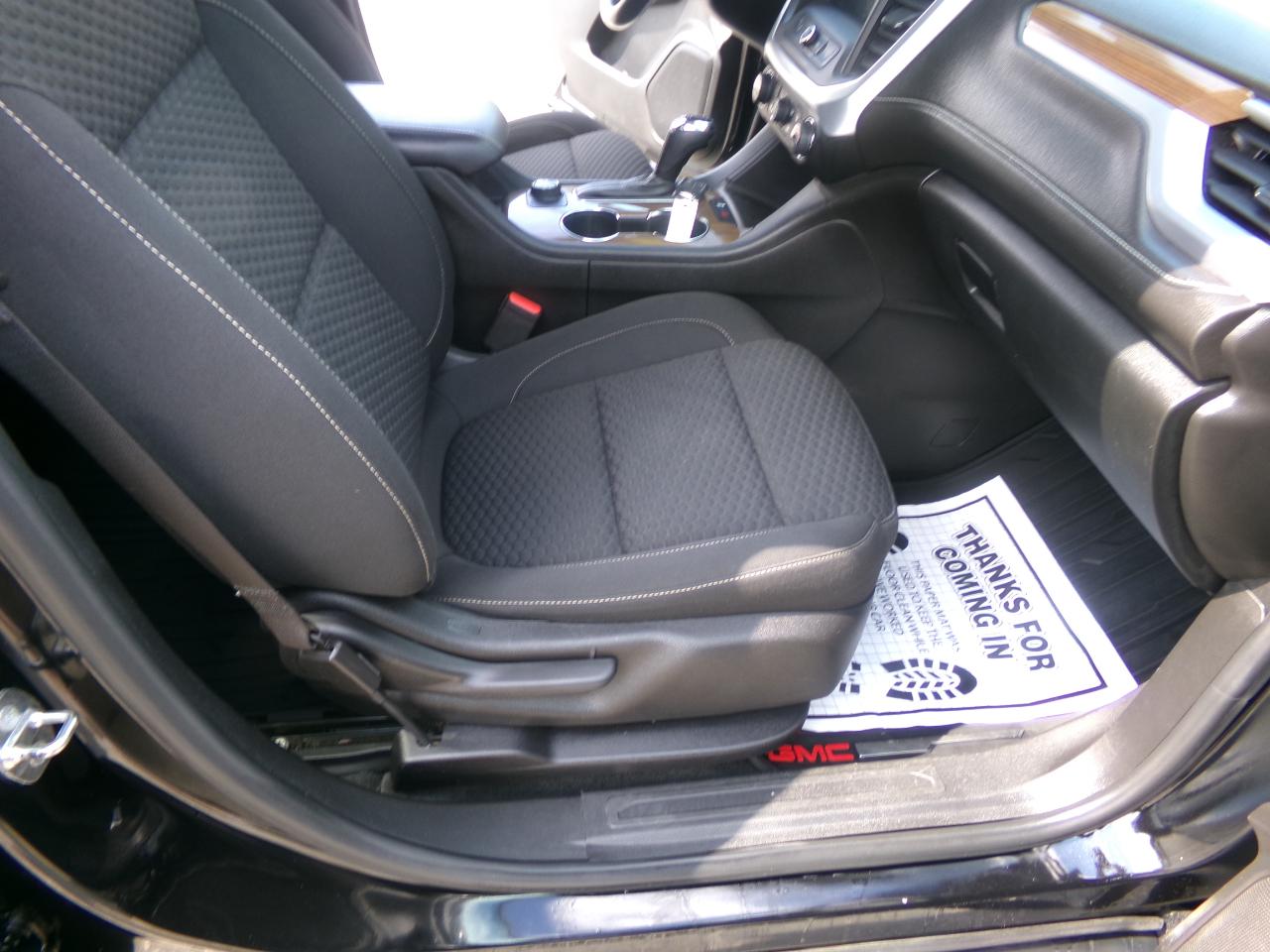 GMC Acadia AWD 4dr SLE w/SLE-1 2018