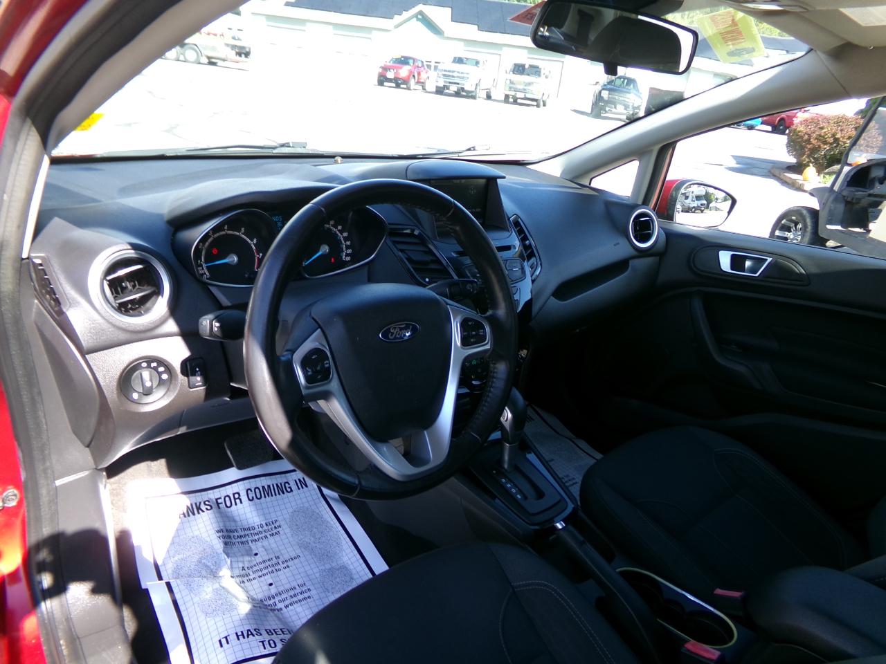 Ford Fiesta 5dr HB SE 2014