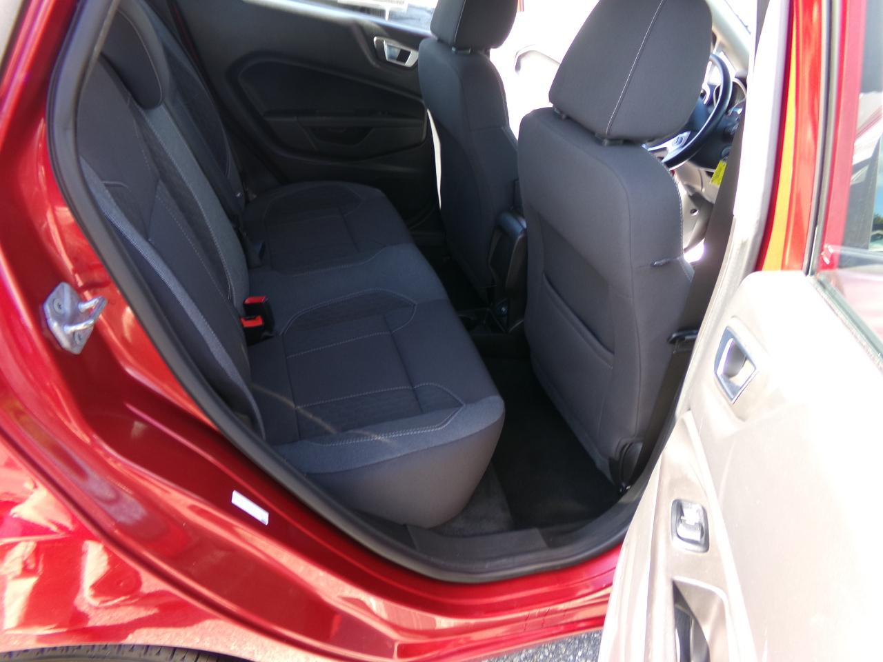 Ford Fiesta 5dr HB SE 2014