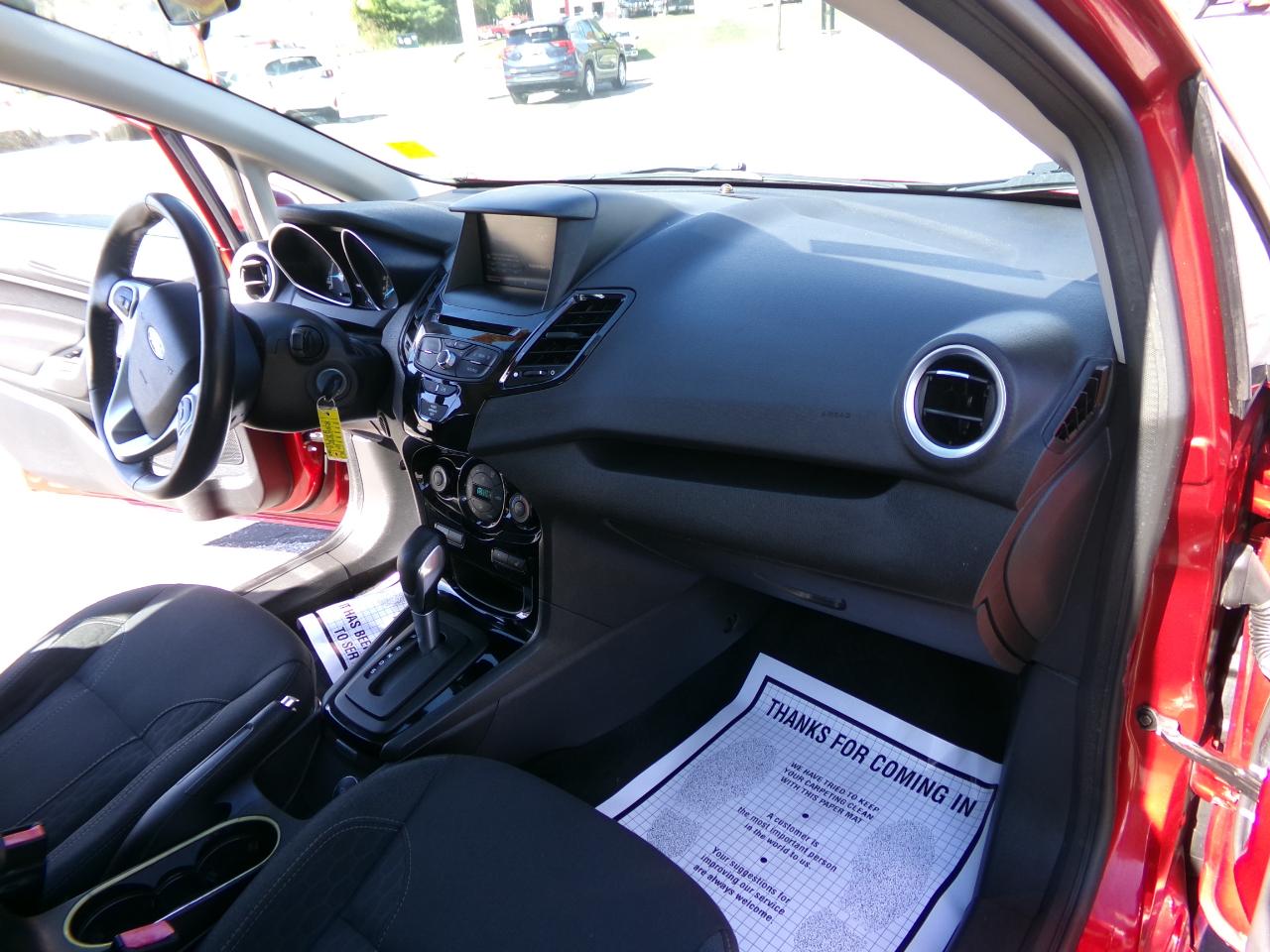 Ford Fiesta 5dr HB SE 2014