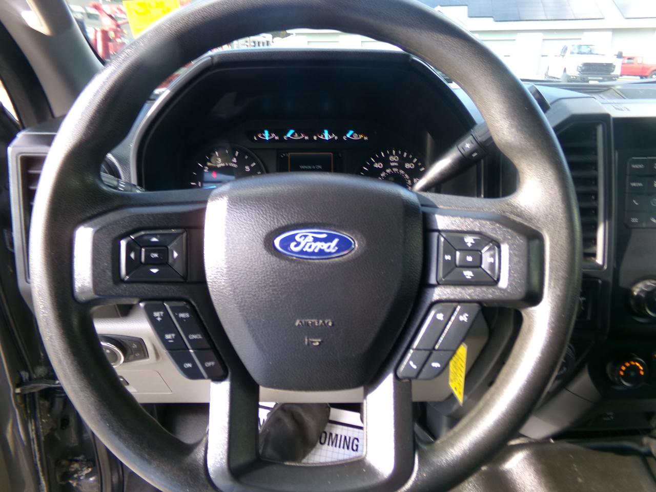 Ford F-150 photo 14