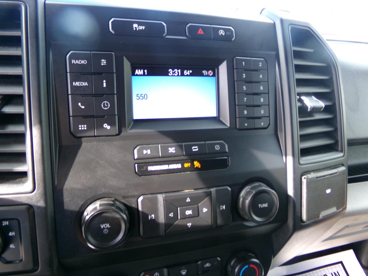 Ford F-150 photo 16