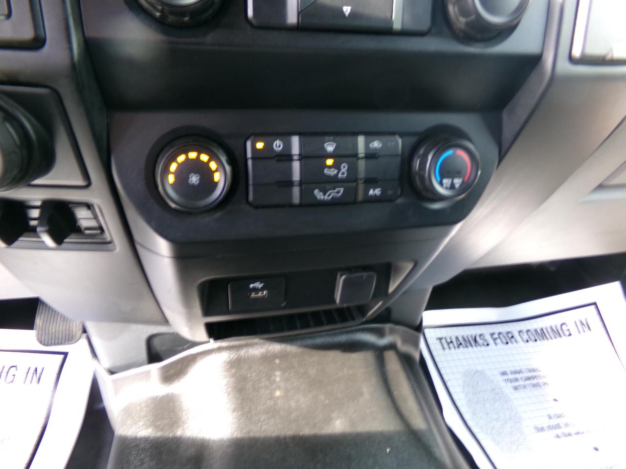 Ford F-150 photo 17