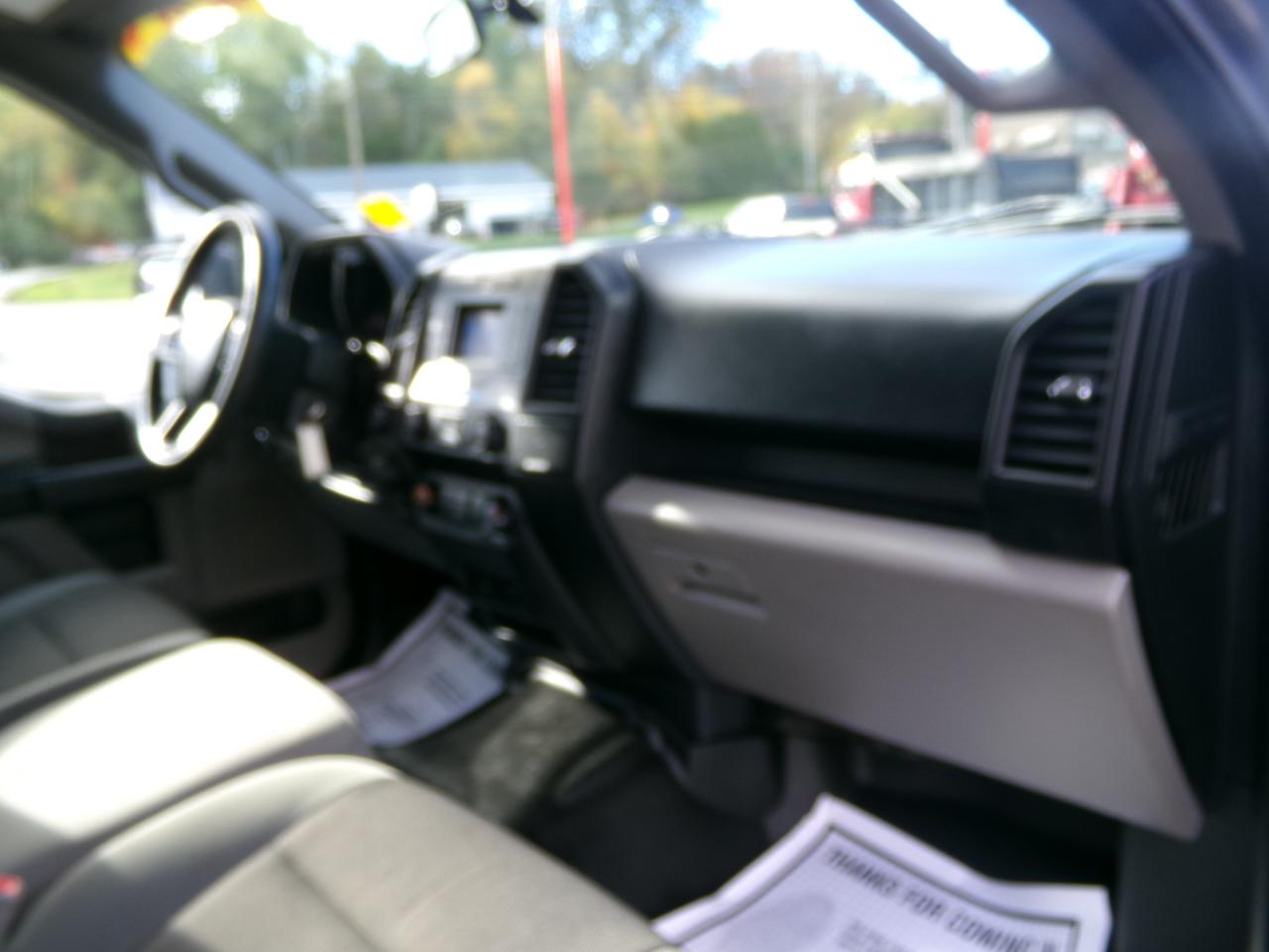 Ford F-150 photo 23