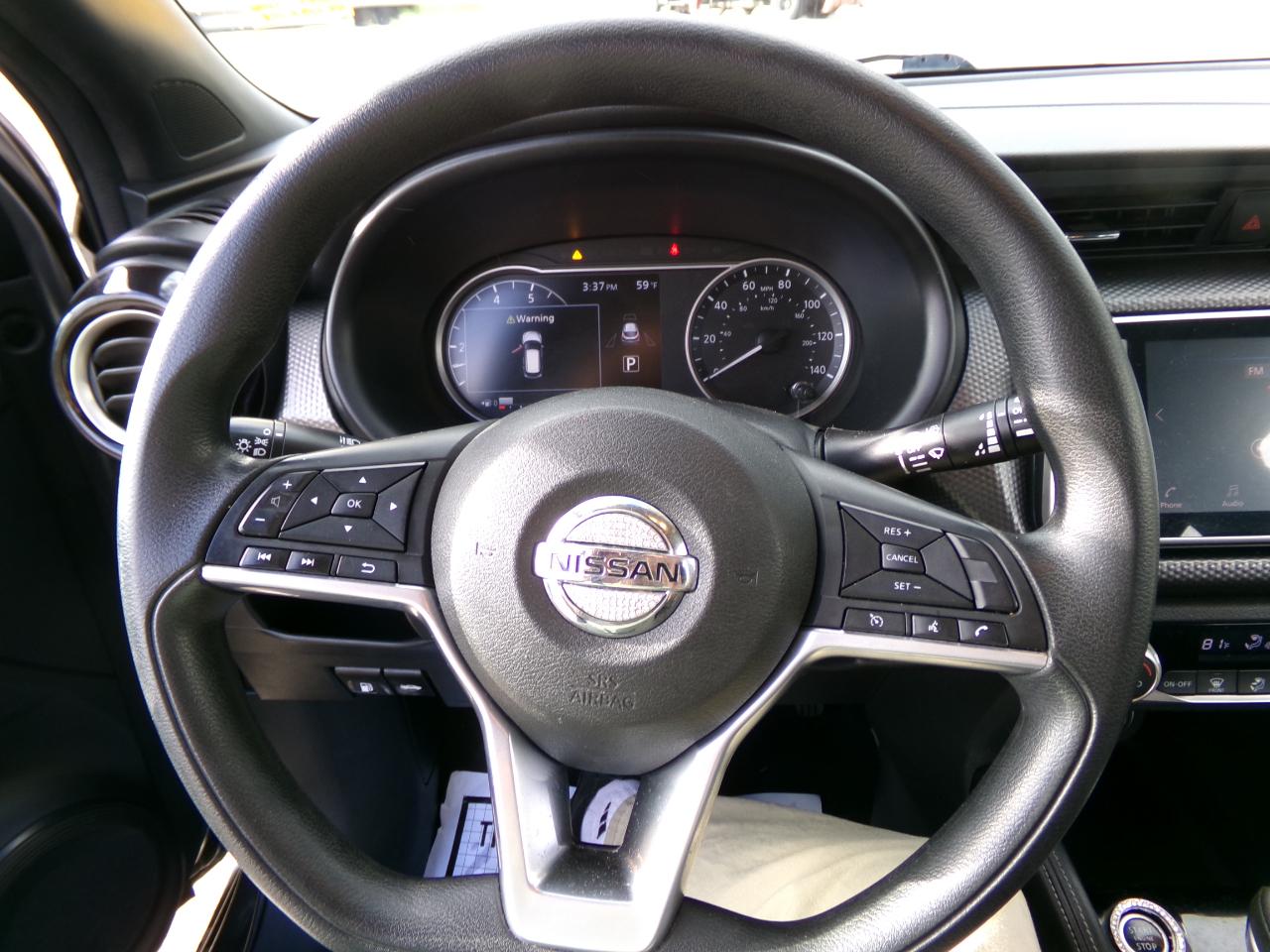 Nissan Kicks SV FWD 2019