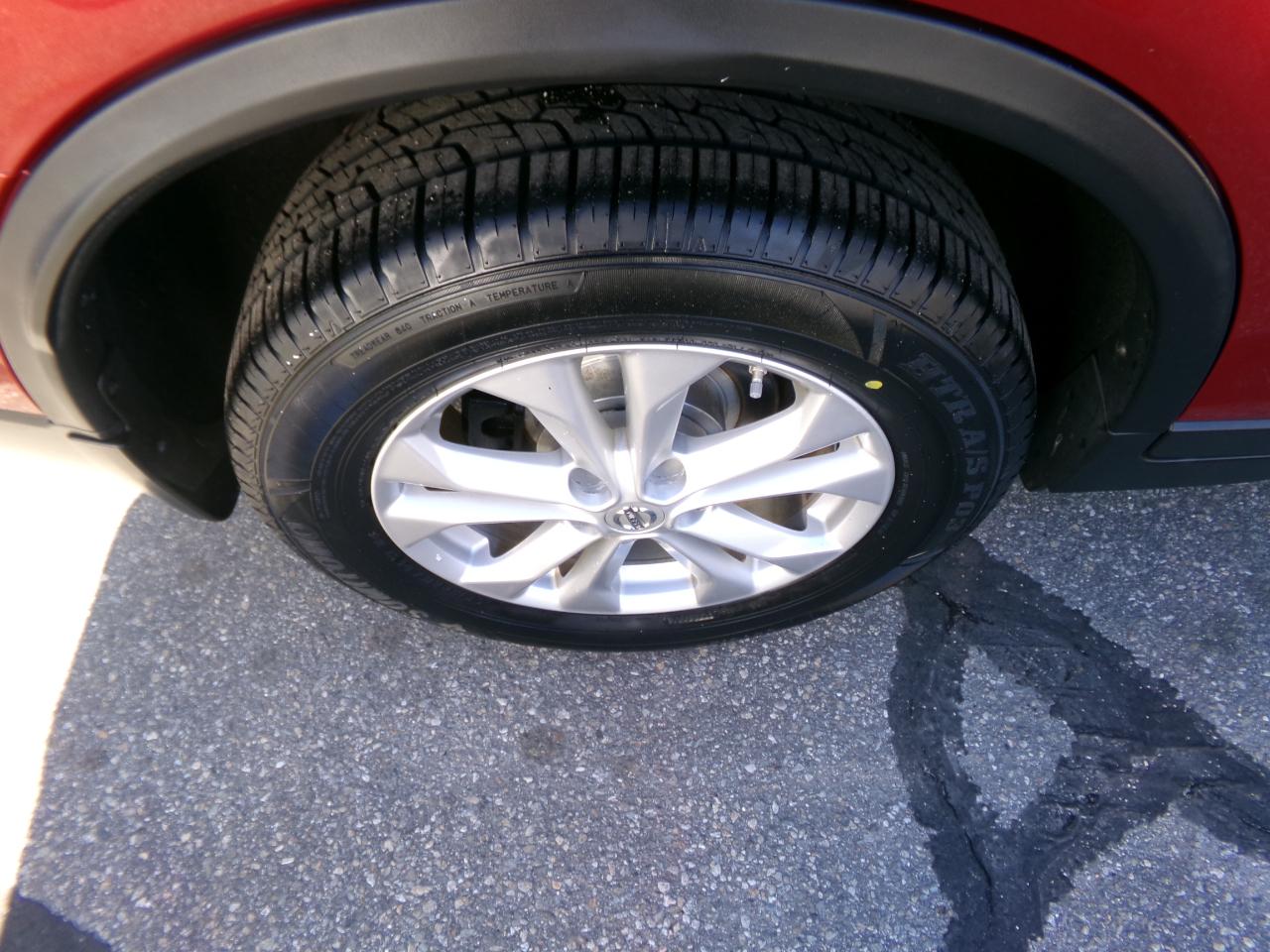 Nissan Rogue AWD 4dr SV 2016