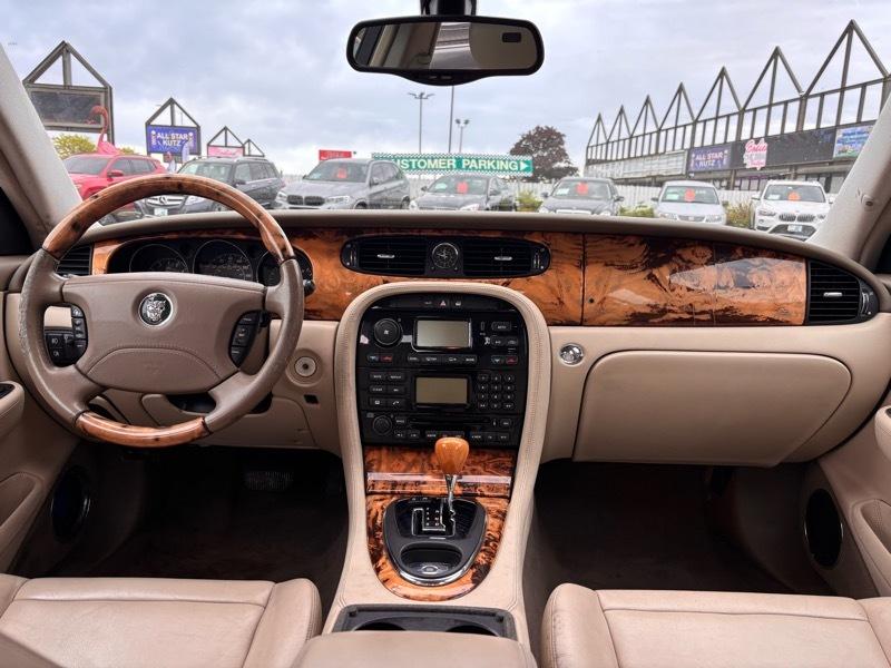 Jaguar XJ-Series XJ8 2004