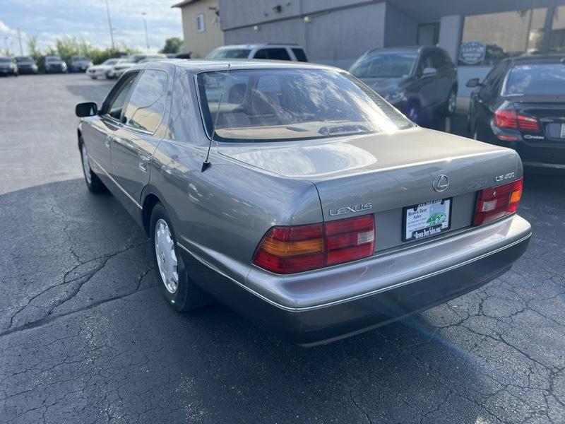 Lexus LS 400 Base 1995