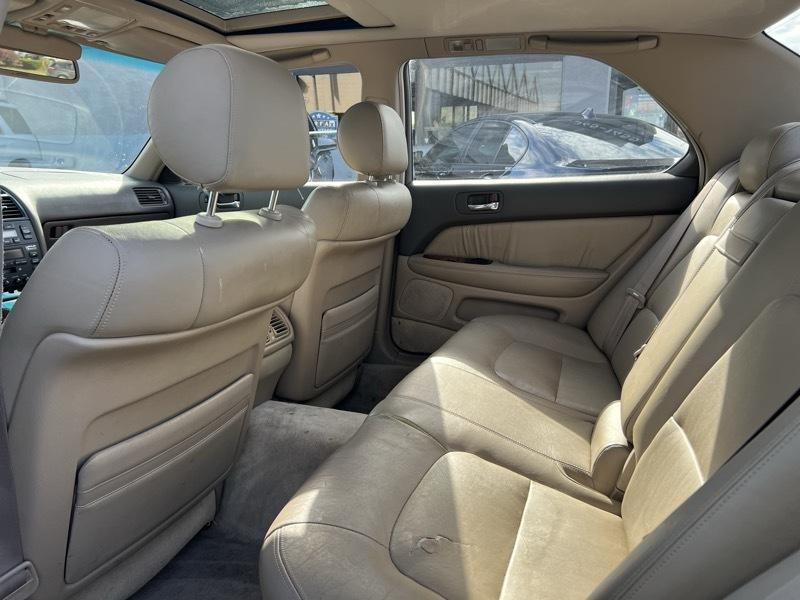 Lexus LS 400 Base 1995
