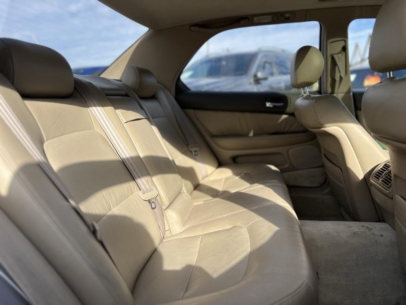 Lexus LS 400 Base 1995