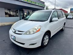 2008 Toyota Sienna 
