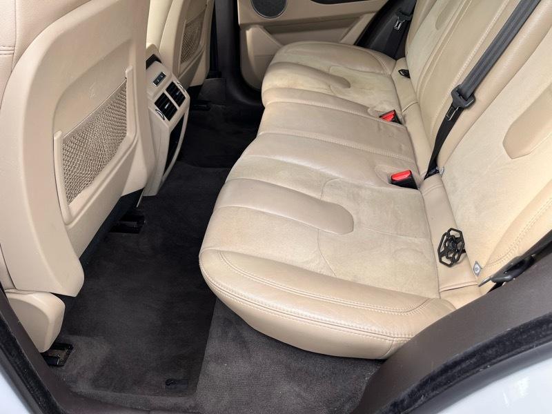 Land Rover Range Rover Evoque Pure Plus 5-Door 2015
