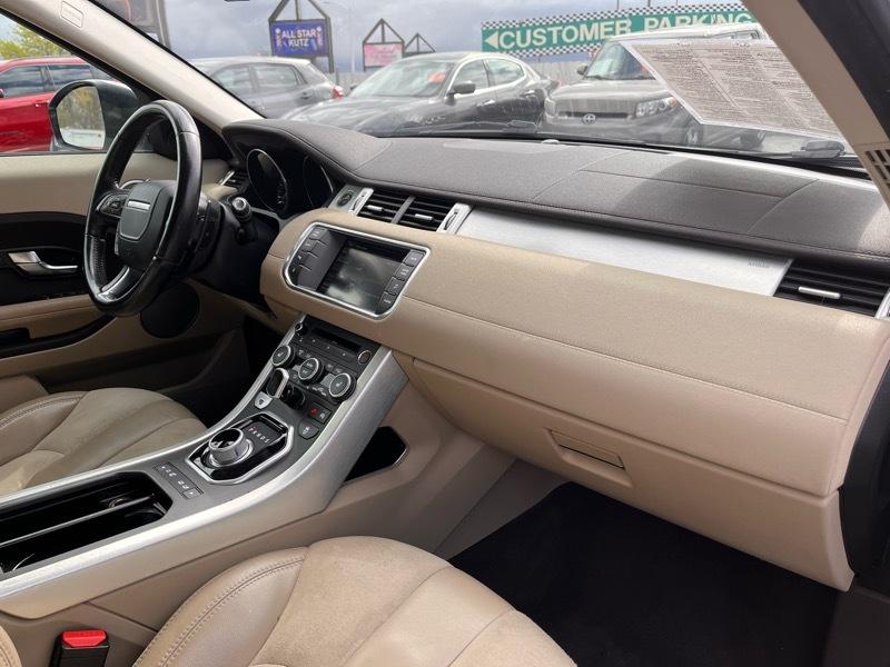 Land Rover Range Rover Evoque Pure Plus 5-Door 2015