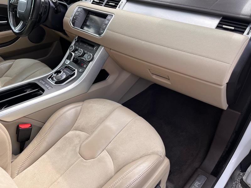 Land Rover Range Rover Evoque Pure Plus 5-Door 2015