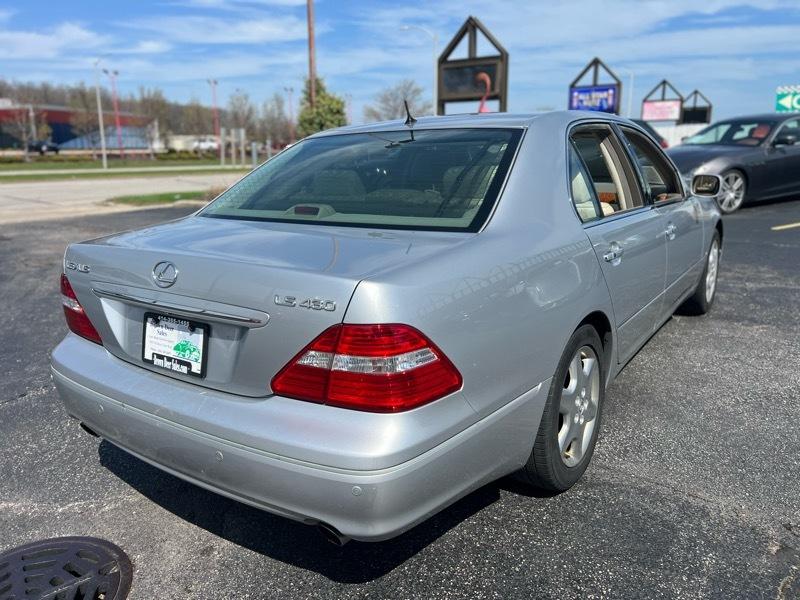 Lexus LS 430 Sedan 2004
