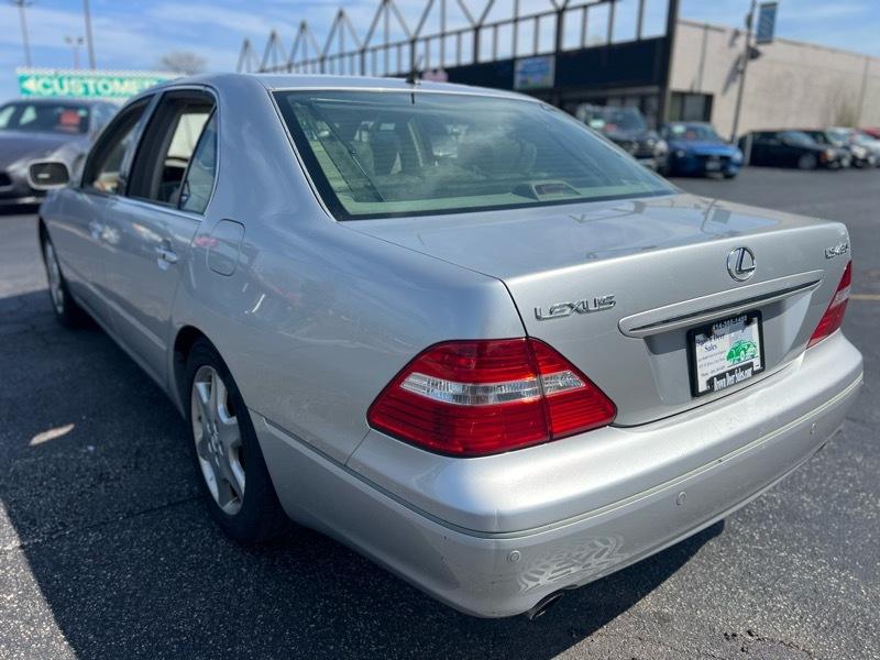 Lexus LS 430 Sedan 2004