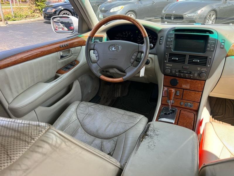 Lexus LS 430 Sedan 2004