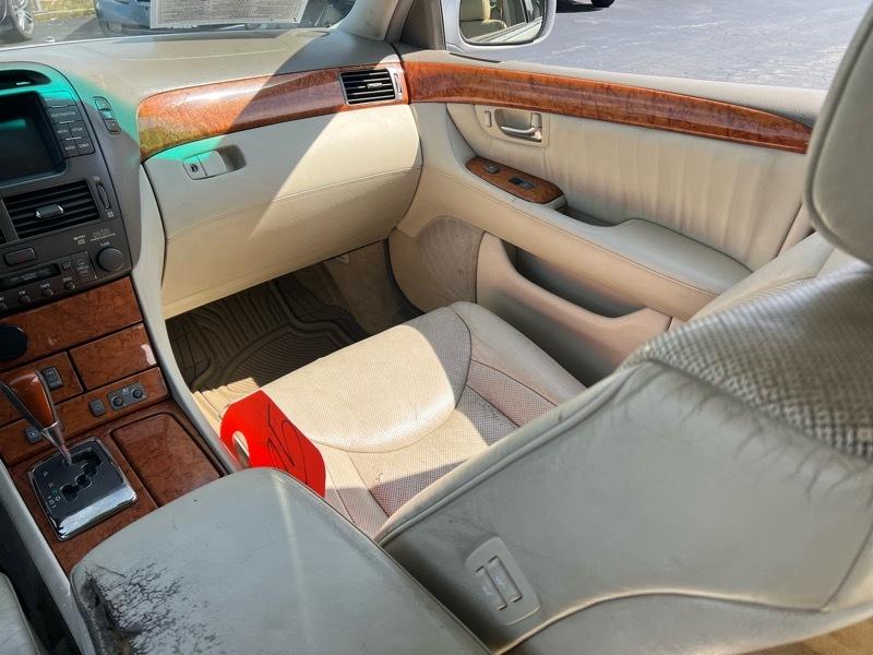 Lexus LS 430 Sedan 2004