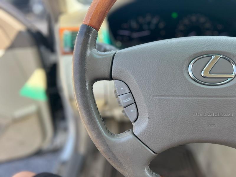 Lexus LS 430 Sedan 2004