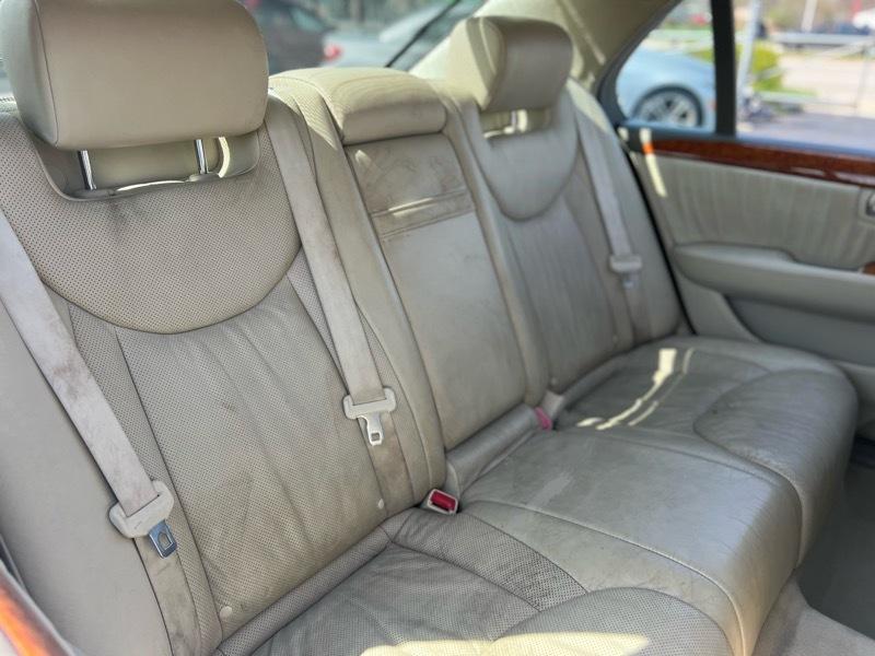 Lexus LS 430 Sedan 2004