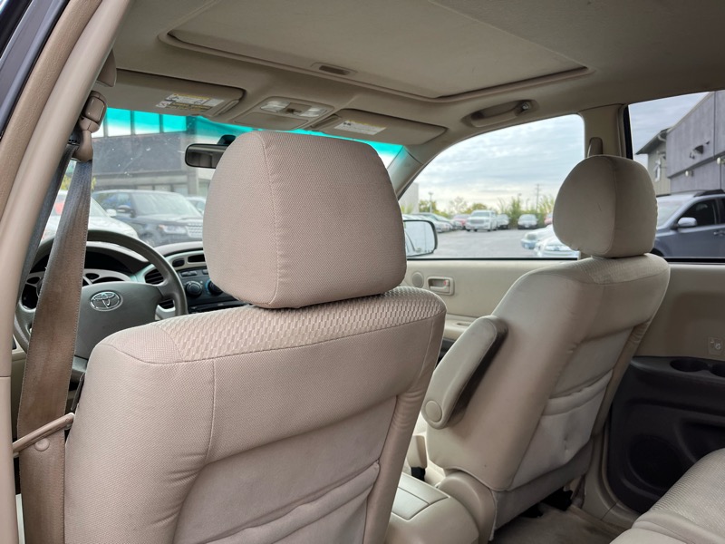 Toyota Highlander V6 2WD with 3rd-Row Seat 2006 Toyota Highlander V6 2WD with 3rd-Row Seat 2006