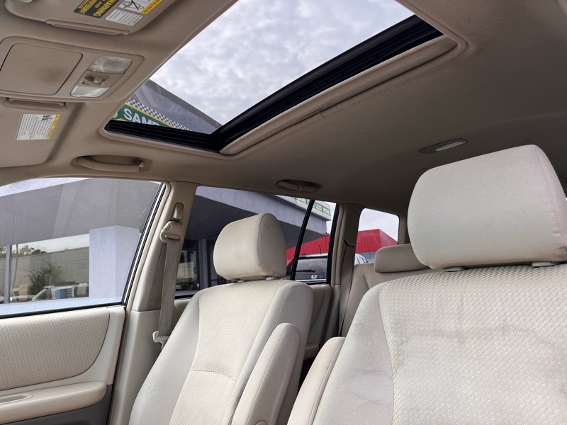 Toyota Highlander V6 2WD with 3rd-Row Seat 2006 Toyota Highlander V6 2WD with 3rd-Row Seat 2006