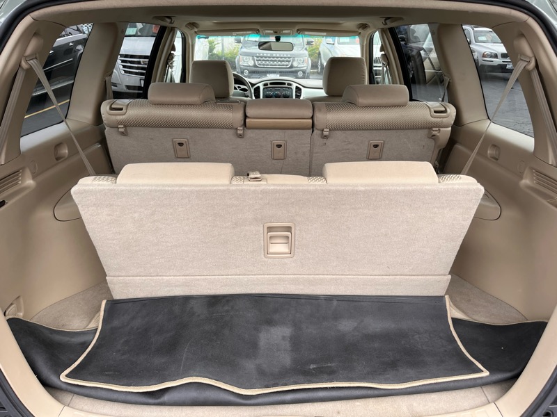 Toyota Highlander V6 2WD with 3rd-Row Seat 2006 Toyota Highlander V6 2WD with 3rd-Row Seat 2006