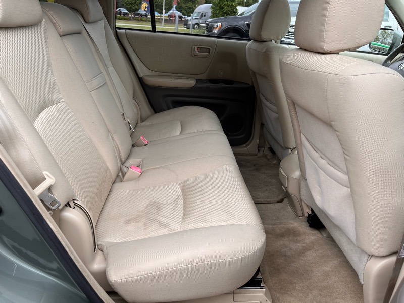 Toyota Highlander V6 2WD with 3rd-Row Seat 2006 Toyota Highlander V6 2WD with 3rd-Row Seat 2006