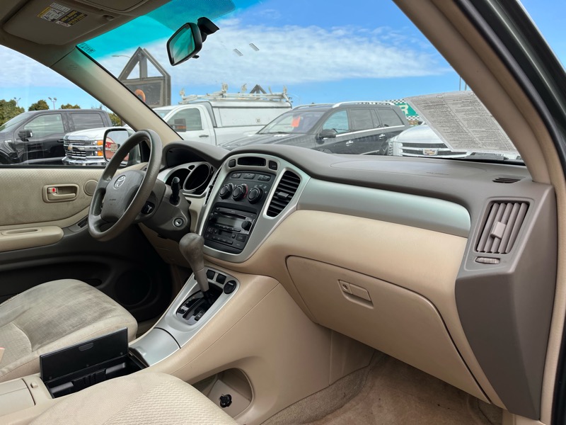 Toyota Highlander V6 2WD with 3rd-Row Seat 2006 Toyota Highlander V6 2WD with 3rd-Row Seat 2006