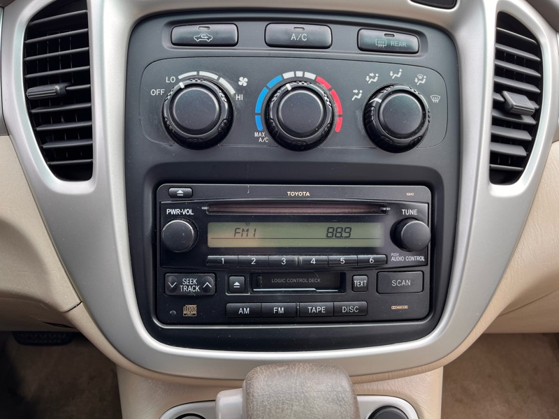 Toyota Highlander V6 2WD with 3rd-Row Seat 2006 Toyota Highlander V6 2WD with 3rd-Row Seat 2006