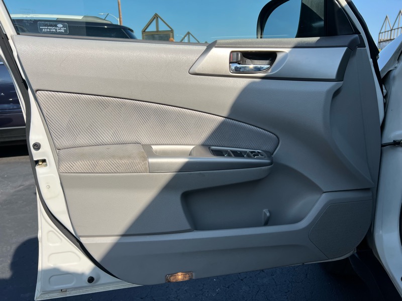 Subaru Forester 2.5X Premium 2010 Subaru Forester 2.5X Premium 2010