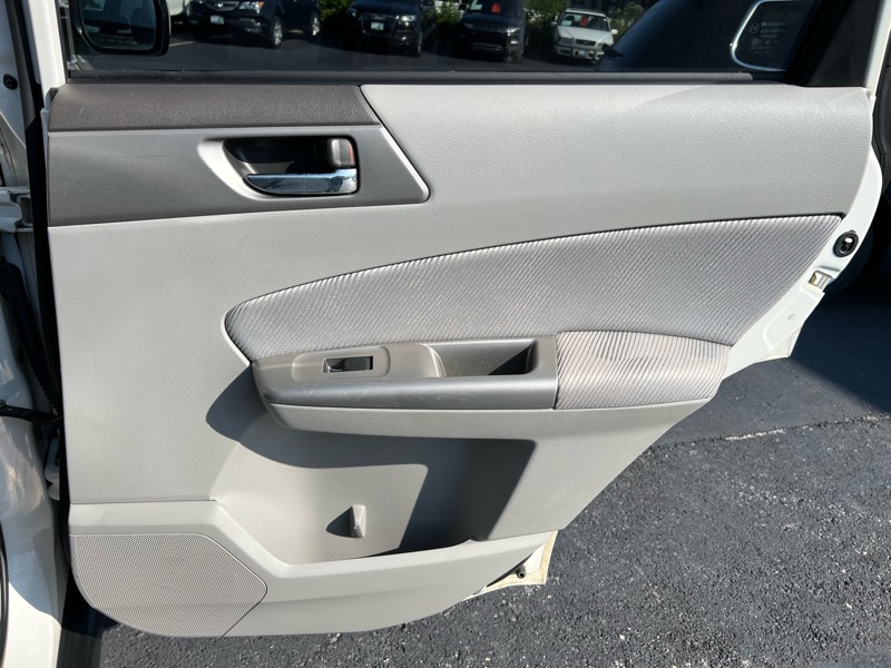 Subaru Forester 2.5X Premium 2010 Subaru Forester 2.5X Premium 2010