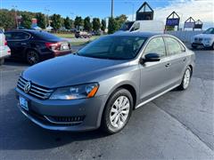 2013 Volkswagen Passat 