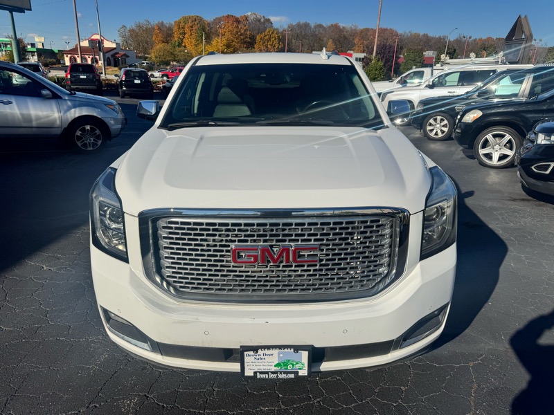 GMC Yukon Denali XL 4WD 2015 GMC Yukon Denali XL 4WD 2015