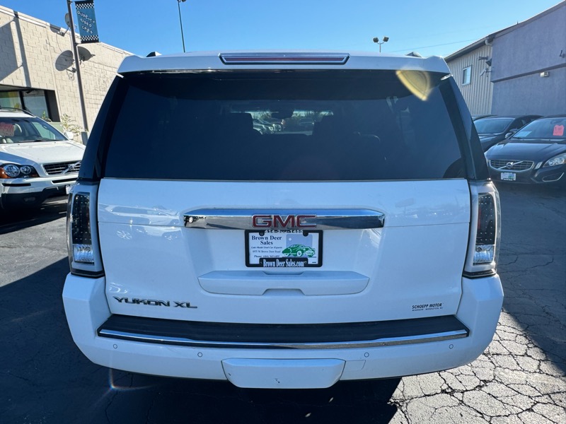 GMC Yukon Denali XL 4WD 2015 GMC Yukon Denali XL 4WD 2015